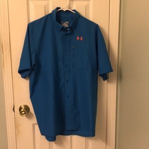 Under Armour loose heat gear button up shirt
